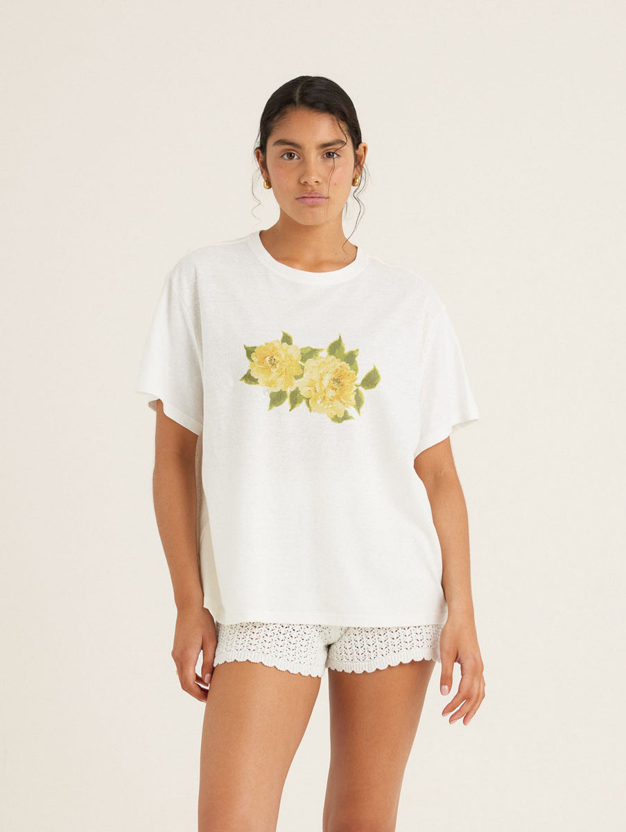 Holiday Tee - Claire De Lune – peony AUS