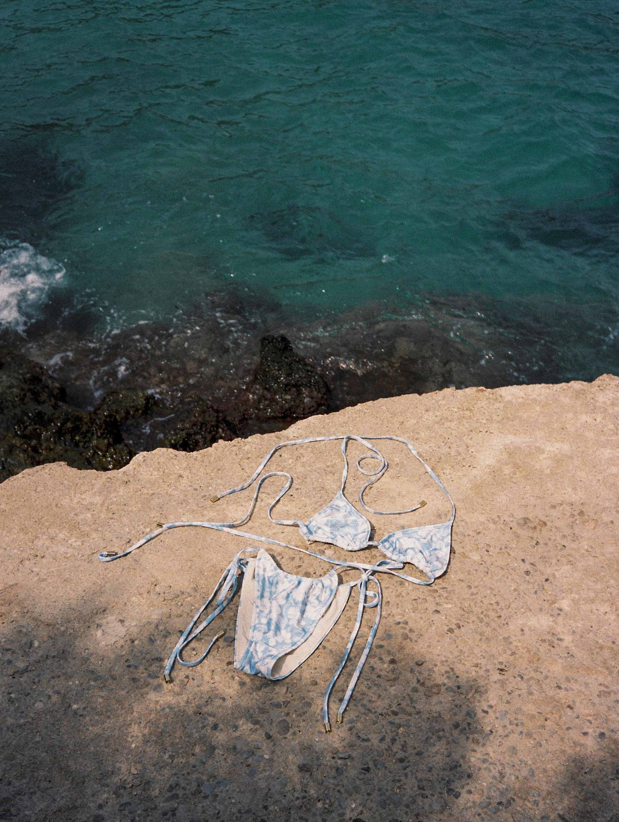 Essential String Tri