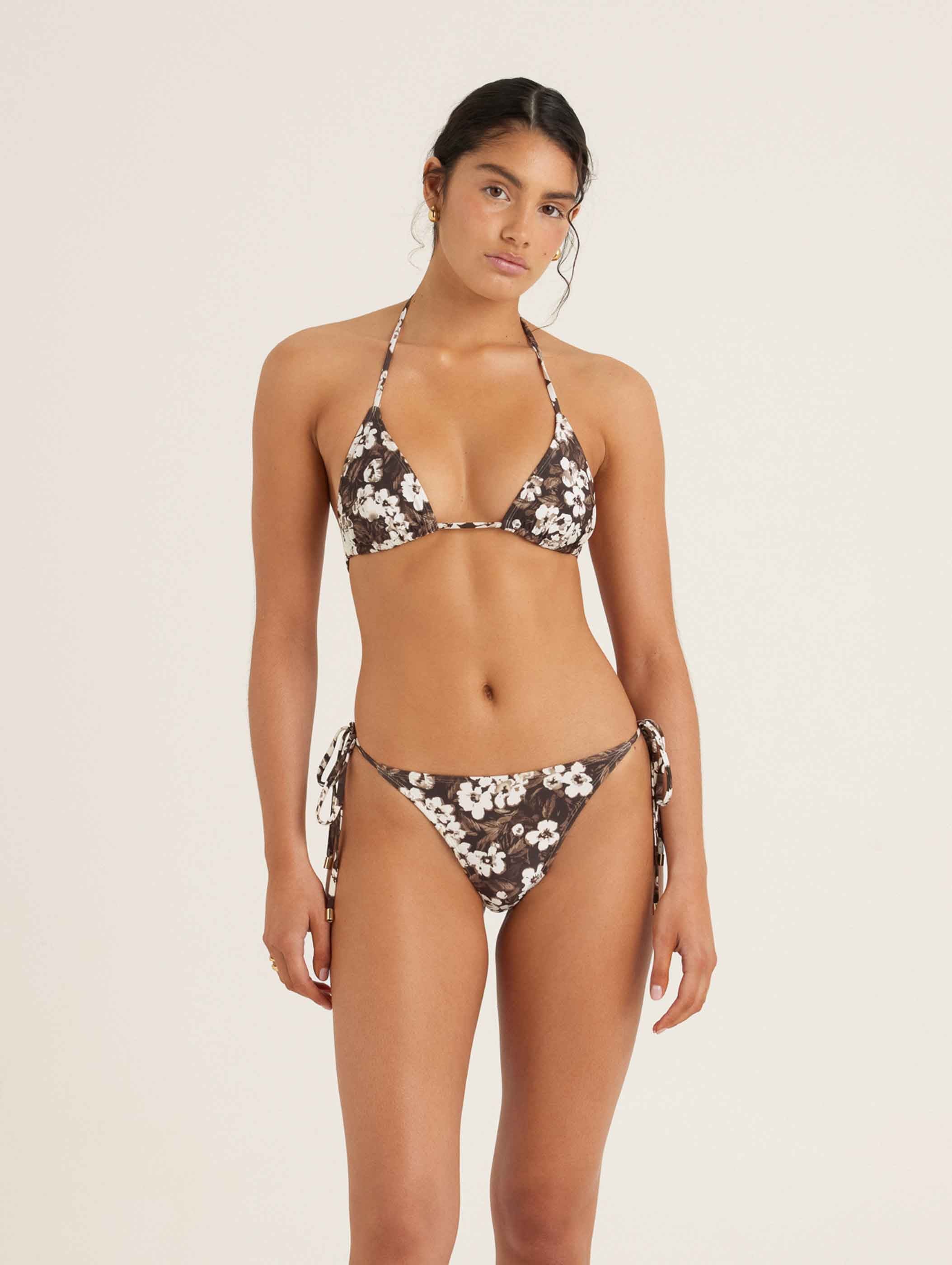 Essential String Tri