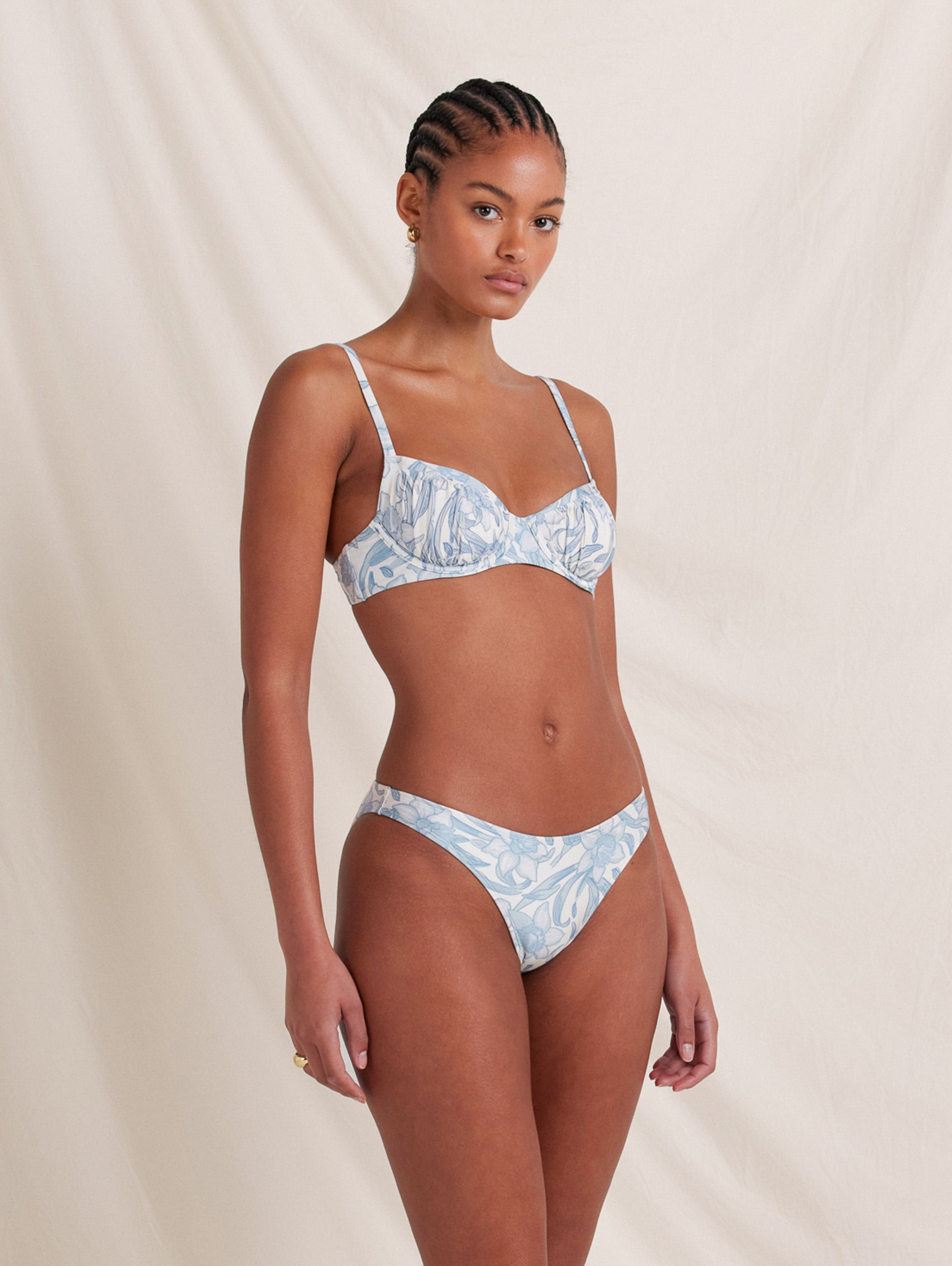 Poolside Balconette